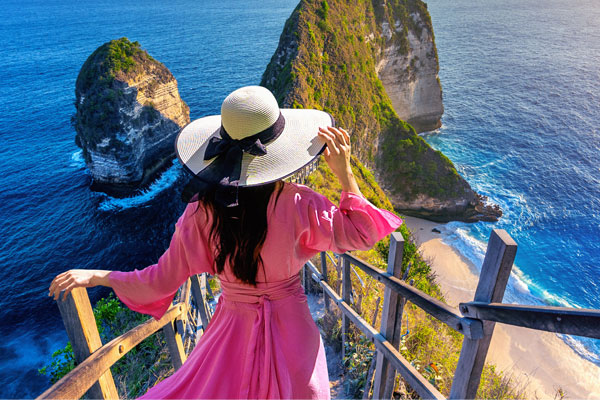 PAKET WISATA BALI LOMBOK MURAH